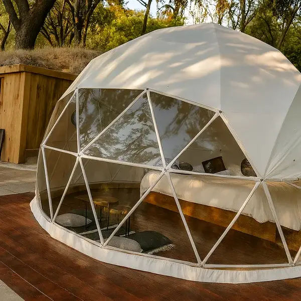 En esta imagen se visualiza el domo Conecta Glamping